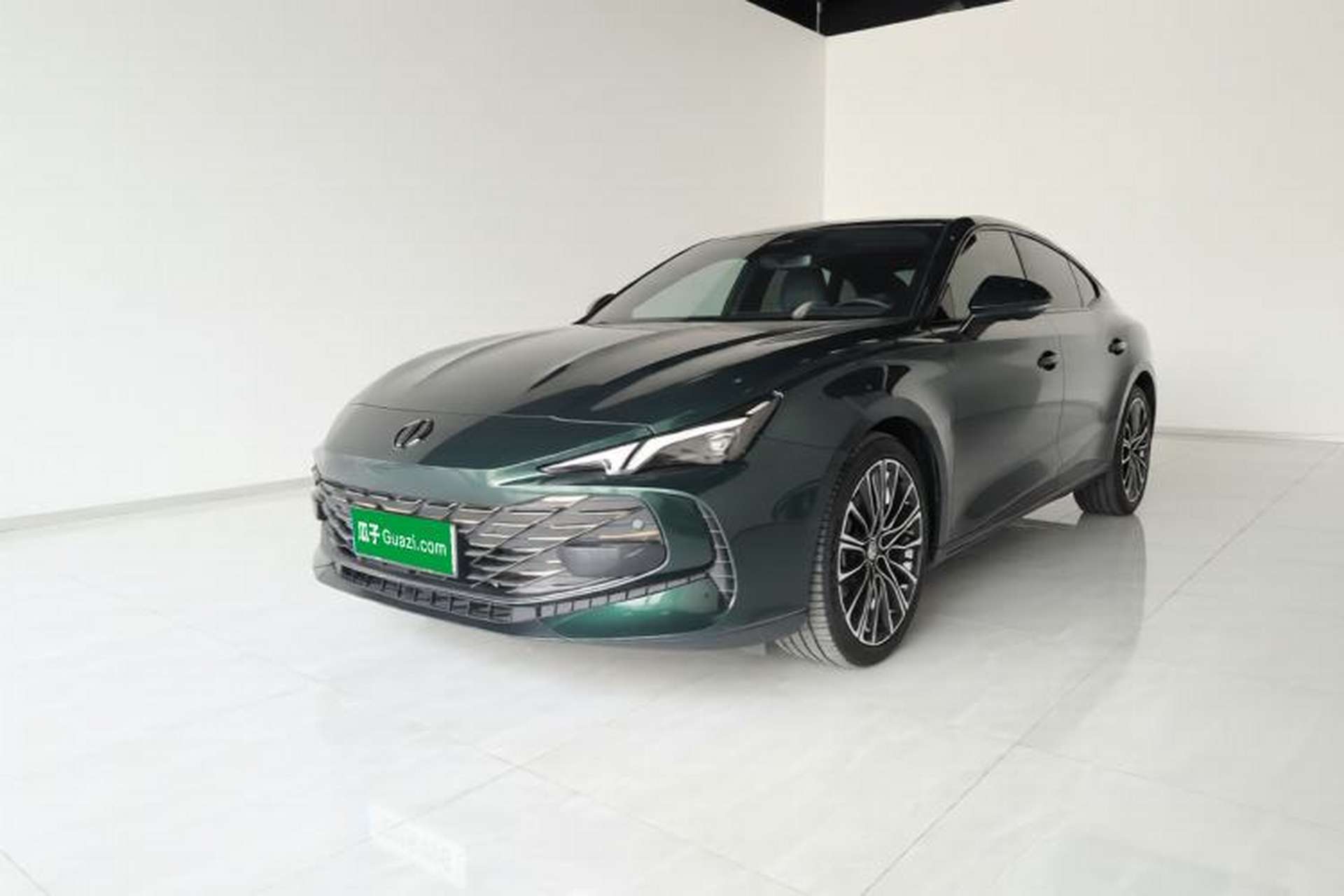 Used MG 7 2023 2.0T Automatic Hunter Luxury Edition Front Left 45 Deg