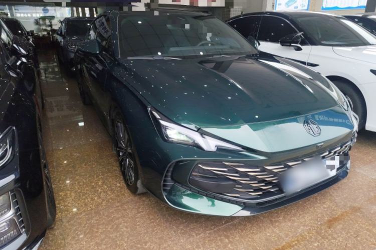 Used MG 7 2023 2.0T Automatic Hunter Luxury Edition Front Right 45 Deg