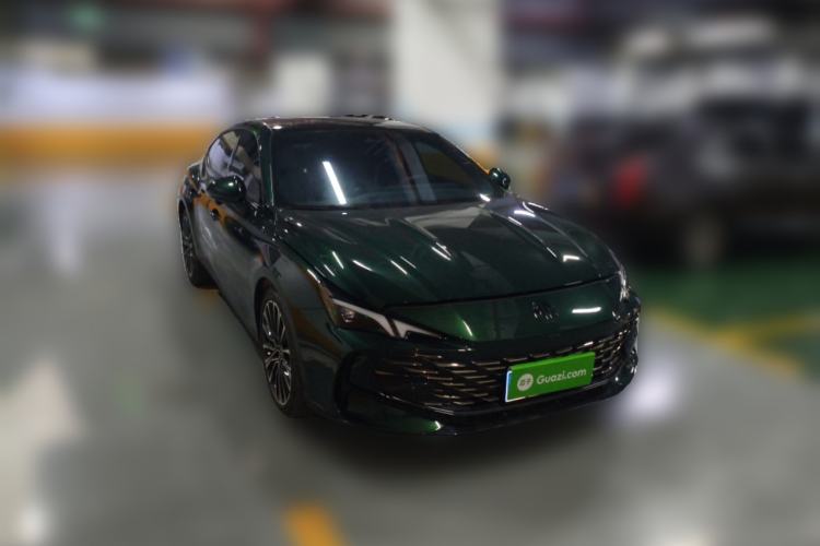 Used MG 7 2023 1.5T DCT Elegant & Graceful Edition Front Right 45 Deg