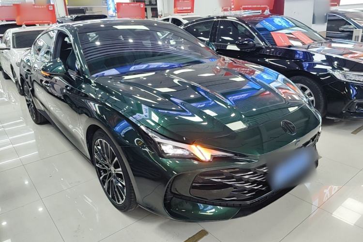 Used MG 7 2023 2.0T Automatic Hunter Luxury Edition Front Right 45 Deg