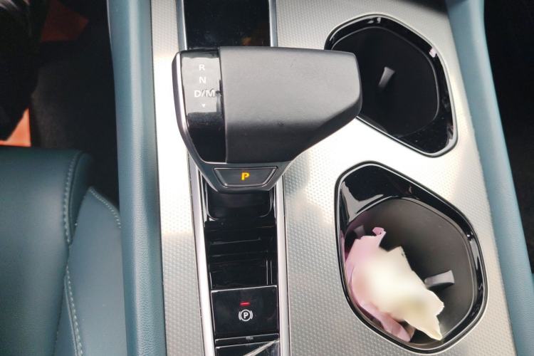 Used MG 7 2023 1.5T DCT Luxurious Supreme Edition Gear Lever