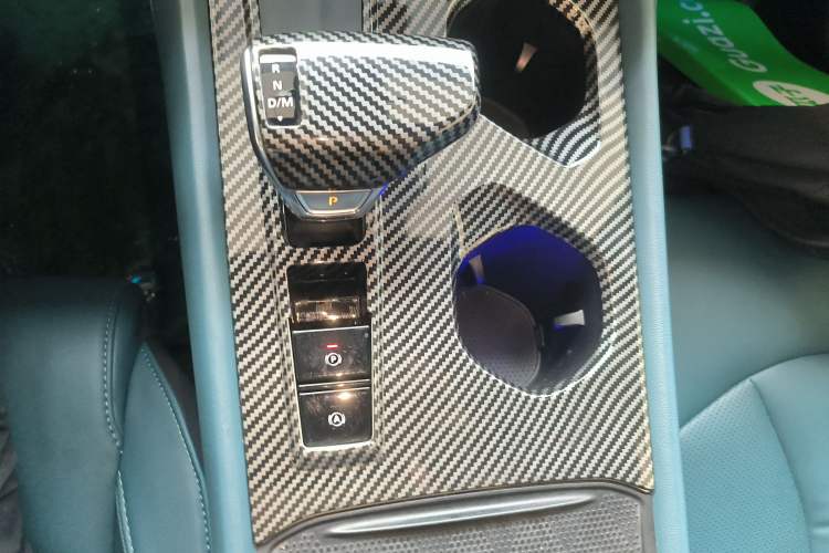 Used MG 7 2023 2.0T Automatic Hunter Luxury Edition Gear Lever