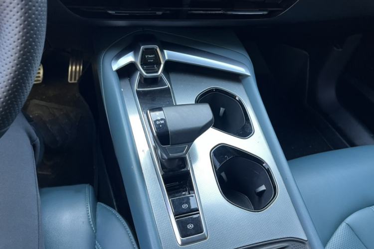 Used MG 7 2023 1.5T DCT Elegant & Graceful Edition Gear Lever