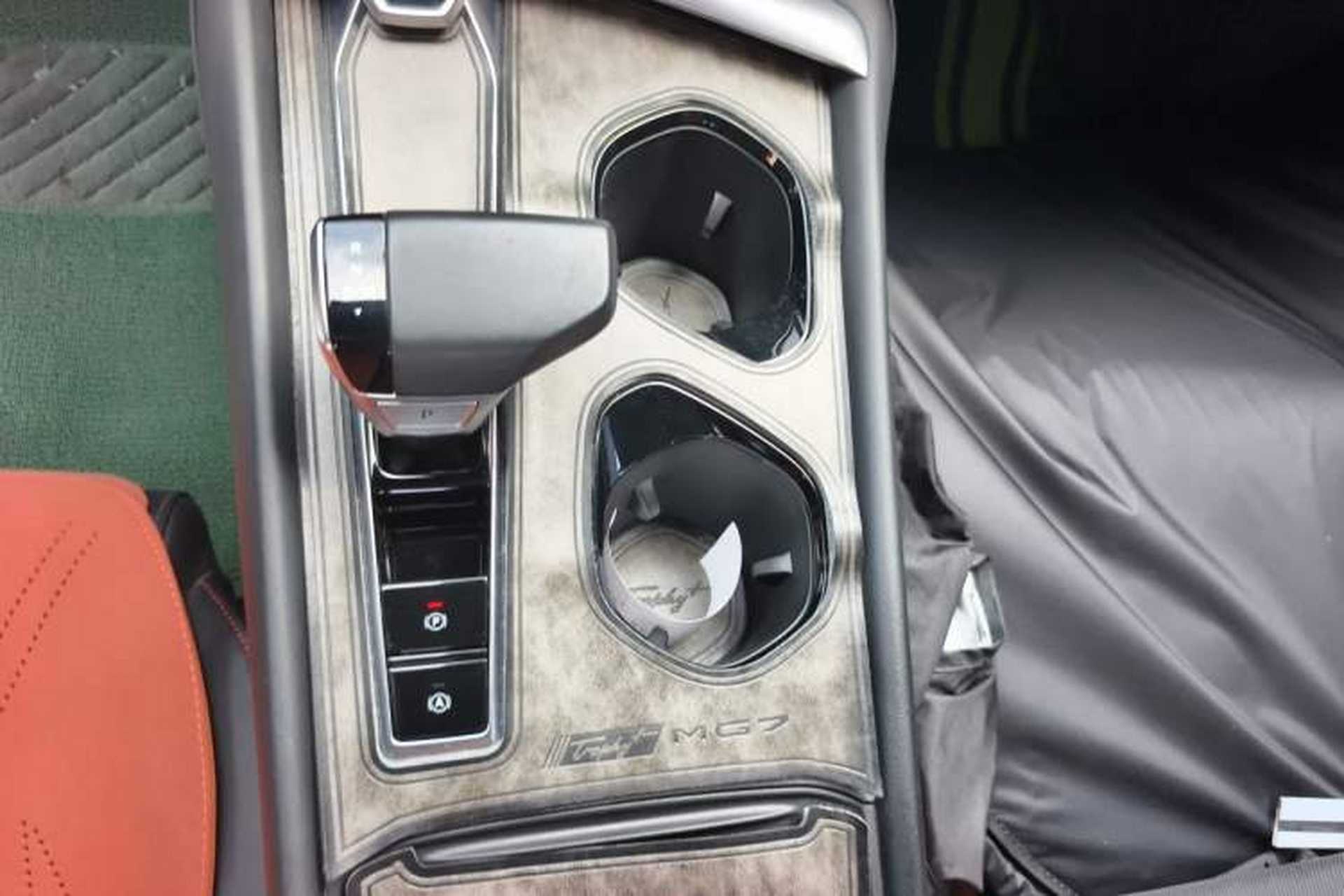 Used MG 7 2023 2.0T Automatic Trophy+ Ignition Glory Edition Gear Lever