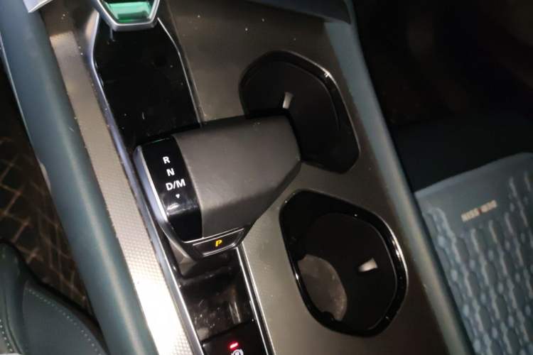 Used MG 7 2023 1.5T DCT Elegant & Graceful Edition Gear Lever