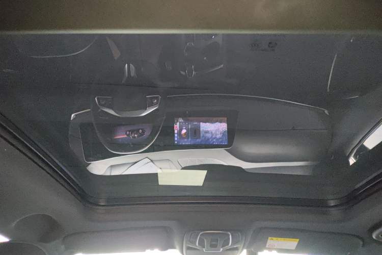 Used MG 7 2023 2.0T Automatic Hunter Luxury Edition Headliner