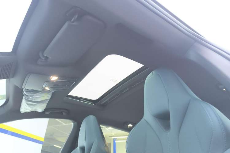 Used MG 7 2023 2.0T Automatic Hunter Luxury Edition Headliner