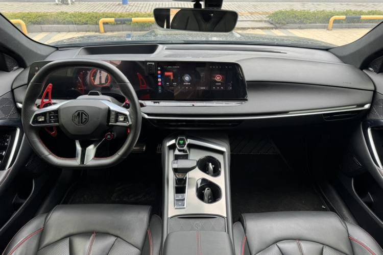 Used MG 7 2023 2.0T Automatic Trophy+ Ignition Glory Edition Interior 1