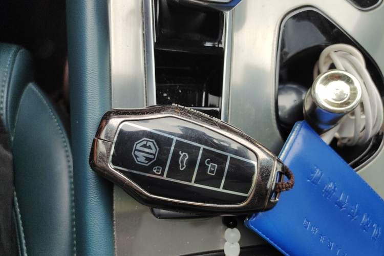 Used MG 7 2023 2.0T Automatic Trophy+ Ignition Glory Edition Interior 1