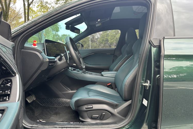 Used MG 7 2023 2.0T Automatic Trophy+ Ignition Glory Edition Interior 1