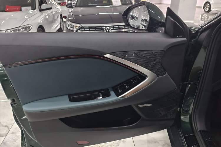 Used MG 7 2023 2.0T Automatic Hunter Luxury Edition Interior 2