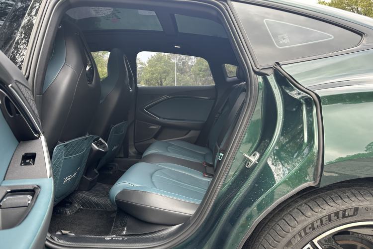 Used MG 7 2023 2.0T Automatic Trophy+ Ignition Glory Edition Interior 3