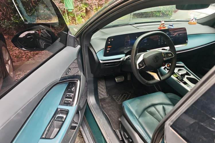 Used MG 7 2023 2.0T Automatic Hunter Luxury Edition Interior 3