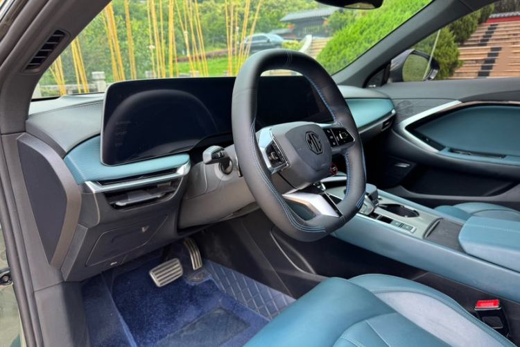 Used MG 7 2023 2.0T Automatic Hunter Luxury Edition Interior 4