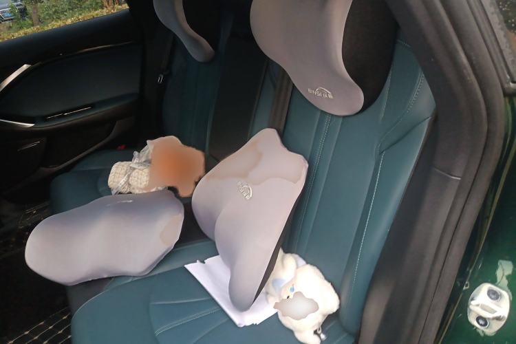 Used MG 7 2023 2.0T Automatic Hunter Luxury Edition Interior 4