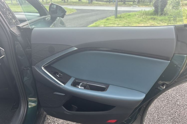 Used MG 7 2023 2.0T Automatic Trophy+ Ignition Glory Edition Interior 5