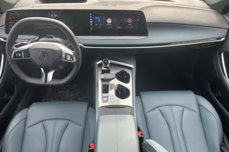 Used MG 7 2023 2.0T Automatic Trophy+ Ignition Glory Edition Interior 6