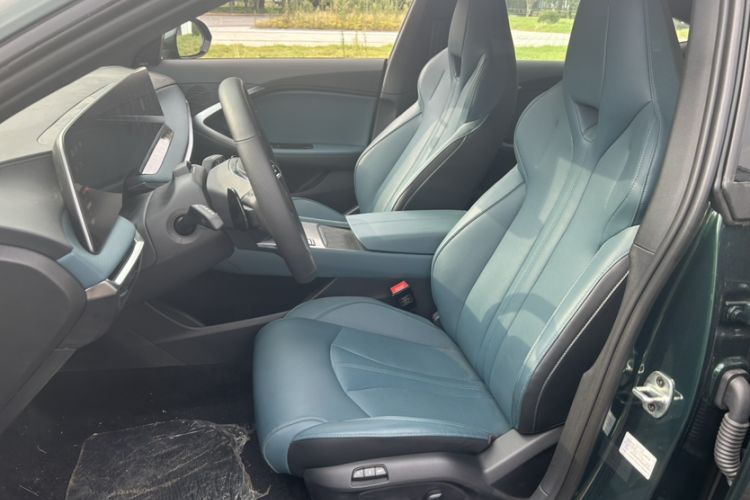 Used MG 7 2023 2.0T Automatic Trophy+ Ignition Glory Edition Interior 9