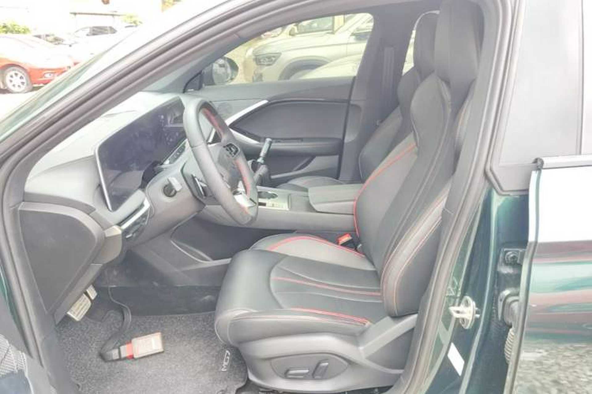 Used MG 7 2023 2.0T Automatic Hunter Luxury Edition Left Front Seat