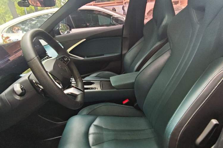 Used MG 7 2023 2.0T Automatic Hunter Luxury Edition Left Front Seat