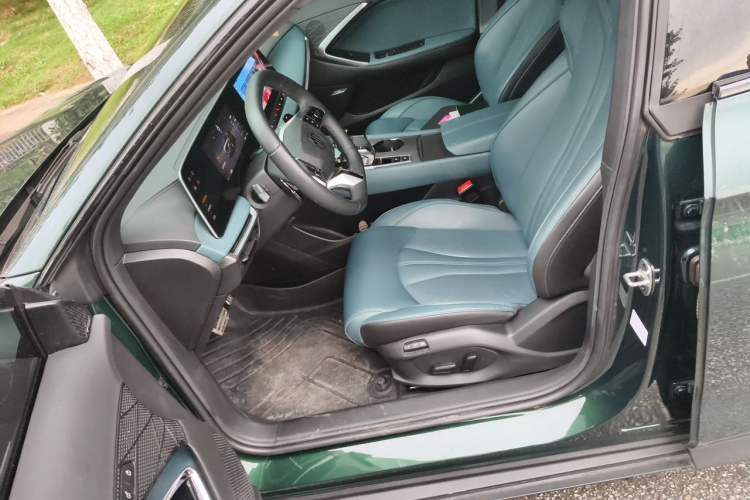 Used MG 7 2023 2.0T Automatic Trophy+ Ignition Glory Edition Left Front Seat