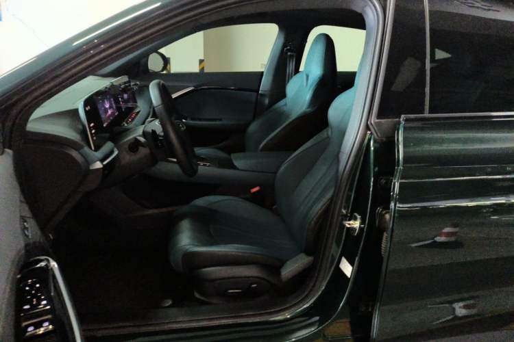 Used MG 7 2023 1.5T DCT Luxurious Supreme Edition Left Front Seat