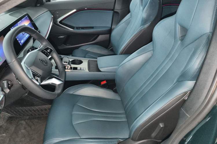 Used MG 7 2023 2.0T Automatic Hunter Luxury Edition Left Front Seat
