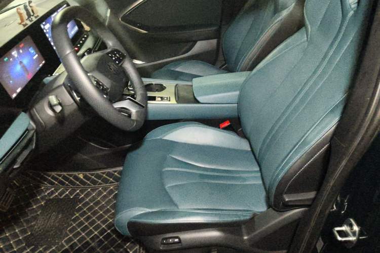 Used MG 7 2023 2.0T Automatic Trophy+ Ignition Glory Edition Left Front Seat