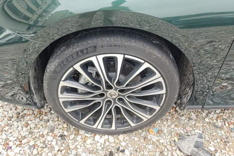 Used MG 7 2023 2.0T Automatic Hunter Luxury Edition Left Front Wheel Hub