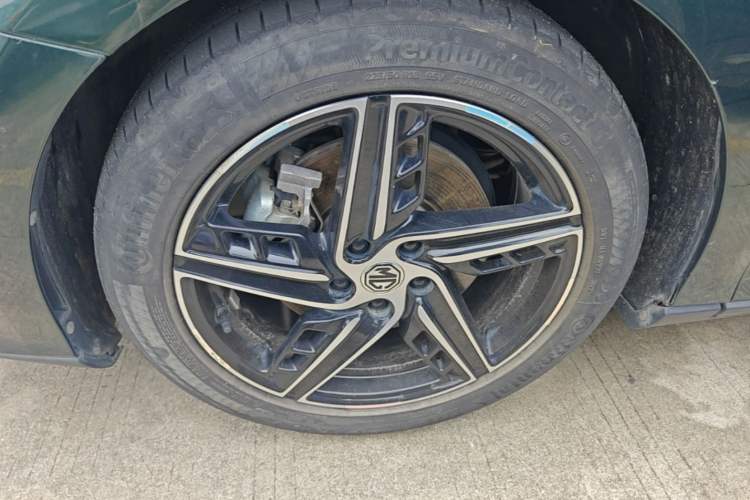 Used MG 7 2023 1.5T DCT Luxurious Supreme Edition Left Front Wheel Hub