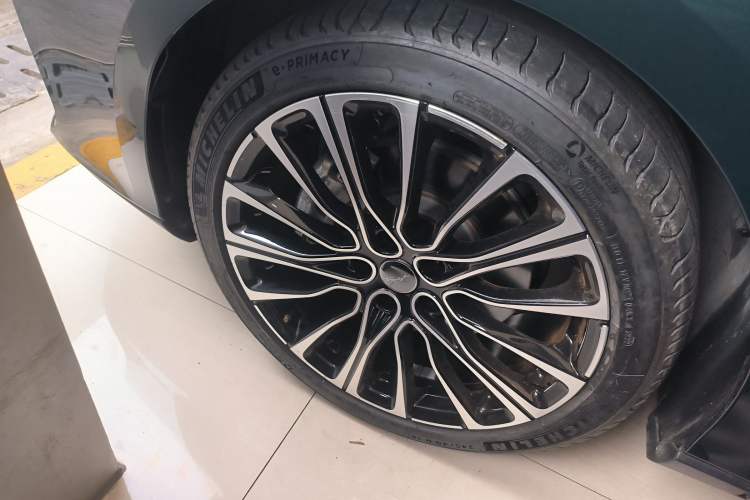 Used MG 7 2023 2.0T Automatic Hunter Luxury Edition Left Front Wheel Hub