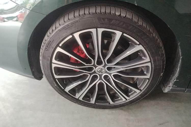 Used MG 7 2023 2.0T Automatic Hunter Luxury Edition Left Front Wheel Hub