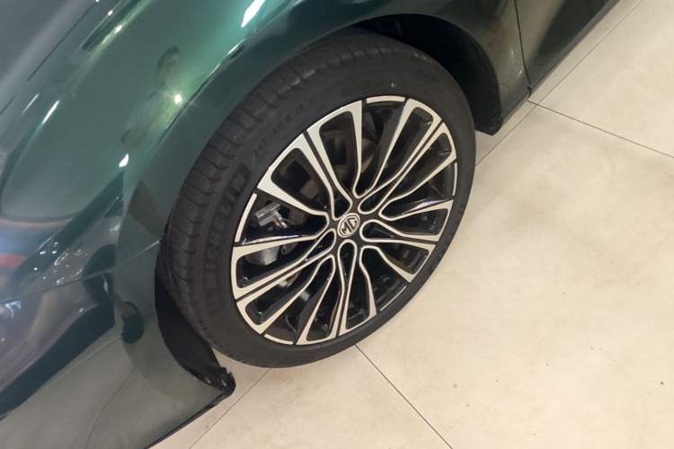 Used MG 7 2023 2.0T Automatic Hunter Luxury Edition Left Front Wheel Hub