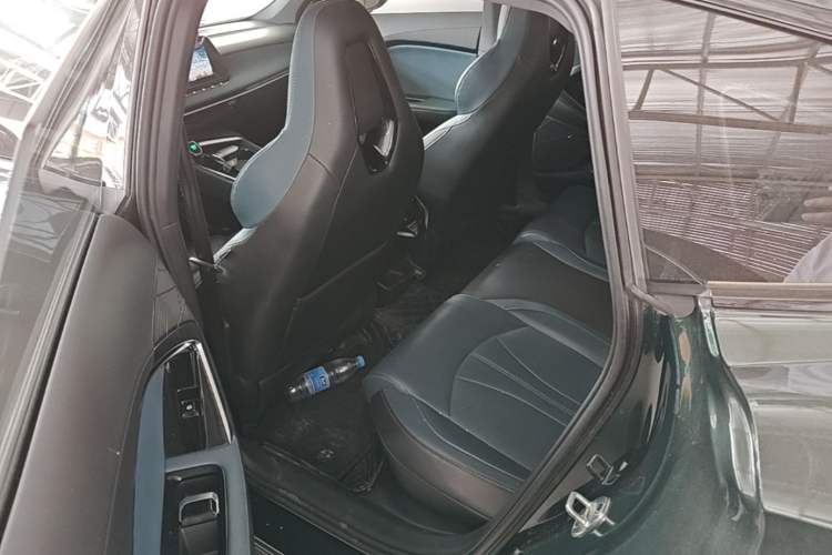 Used MG 7 2023 2.0T Automatic Hunter Luxury Edition Left Rear Seat