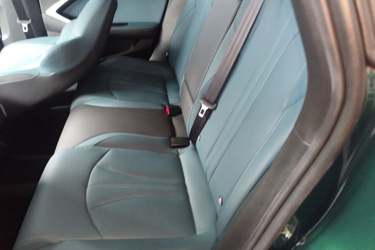 Used MG 7 2023 2.0T Automatic Hunter Luxury Edition Left Rear Seat