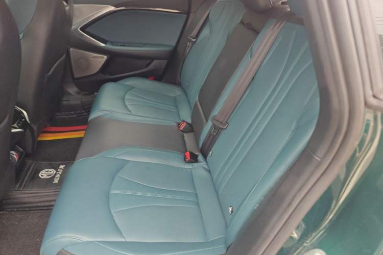 Used MG 7 2023 2.0T Automatic Hunter Luxury Edition Left Rear Seat
