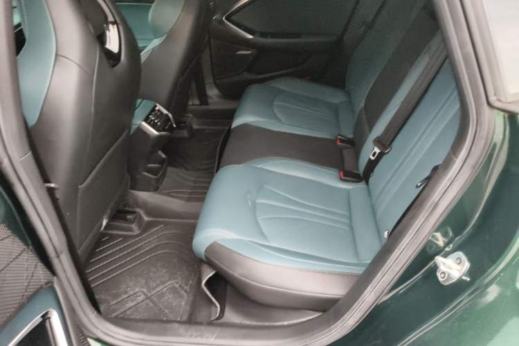 Used MG 7 2023 2.0T Automatic Trophy+ Ignition Glory Edition Left Rear Seat