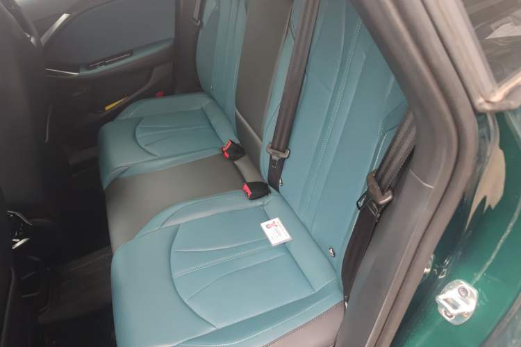 Used MG 7 2023 2.0T Automatic Trophy+ Ignition Glory Edition Left Rear Seat