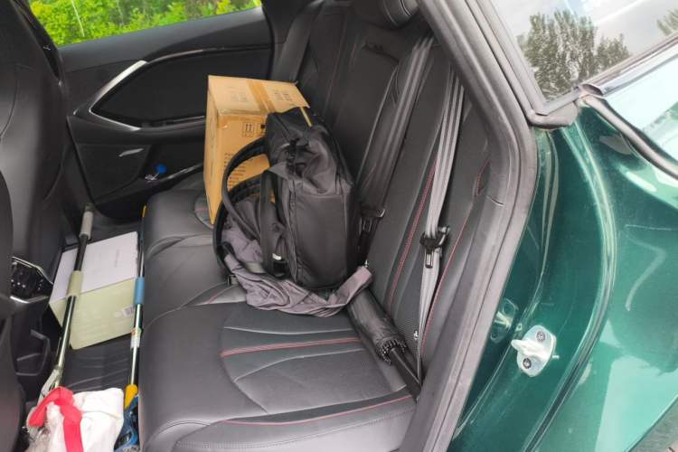 Used MG 7 2023 2.0T Automatic Hunter Luxury Edition Left Rear Seat