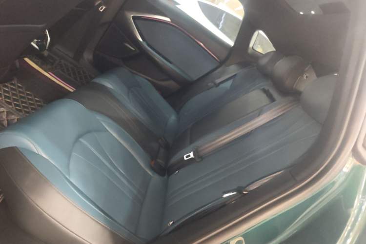 Used MG 7 2023 2.0T Automatic Hunter Luxury Edition Left Rear Seat
