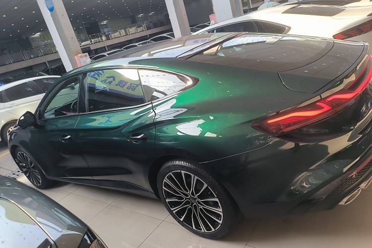 Used MG 7 2023 2.0T Automatic Hunter Luxury Edition Left Side