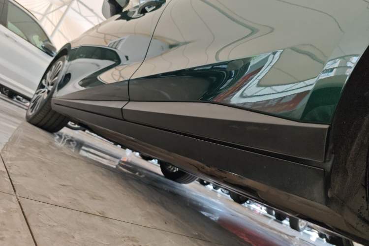 Used MG 7 2023 1.5T DCT Elegant & Graceful Edition Left Side Sill