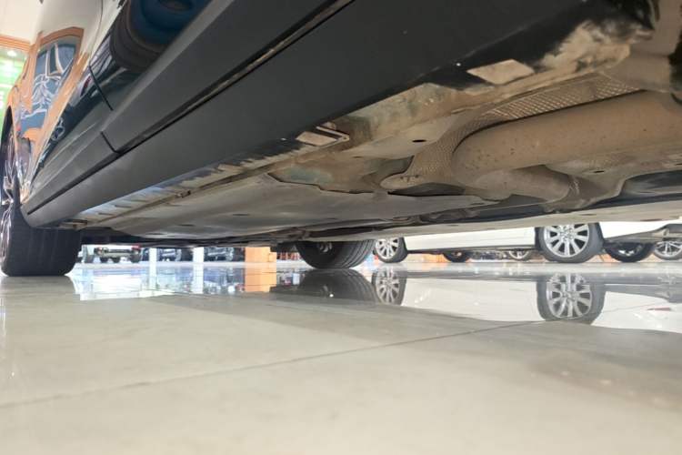 Used MG 7 2023 2.0T Automatic Hunter Luxury Edition Left Side Sill