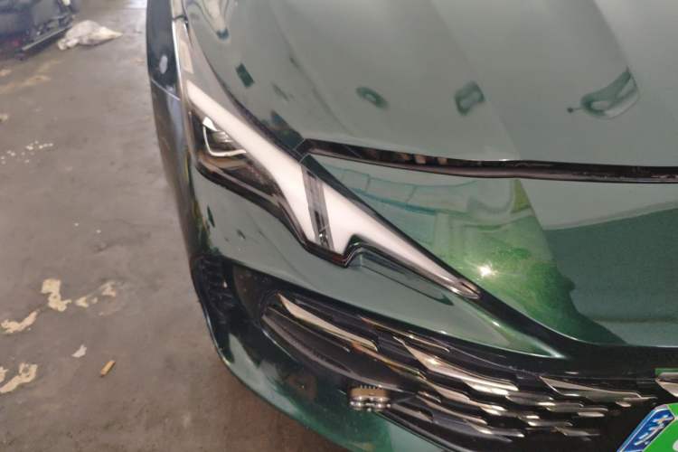 Used MG 7 2023 2.0T Automatic Trophy+ Ignition Glory Edition Right Front Headlight