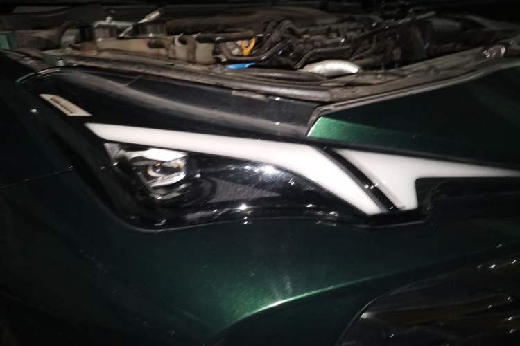 Used MG 7 2023 1.5T DCT Luxurious Supreme Edition Right Front Headlight