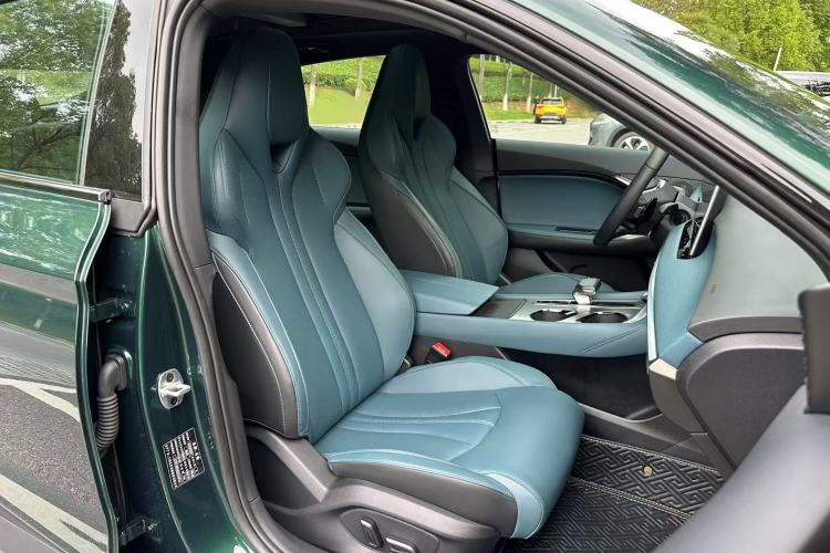 Used MG 7 2023 2.0T Automatic Hunter Luxury Edition Right Front Seat