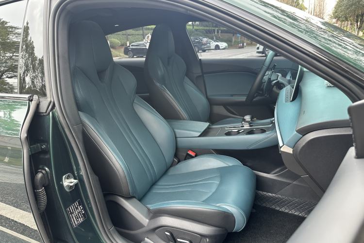Used MG 7 2023 2.0T Automatic Trophy+ Ignition Glory Edition Right Front Seat