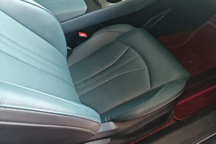 Used MG 7 2023 1.5T DCT Luxurious Supreme Edition Right Front Seat