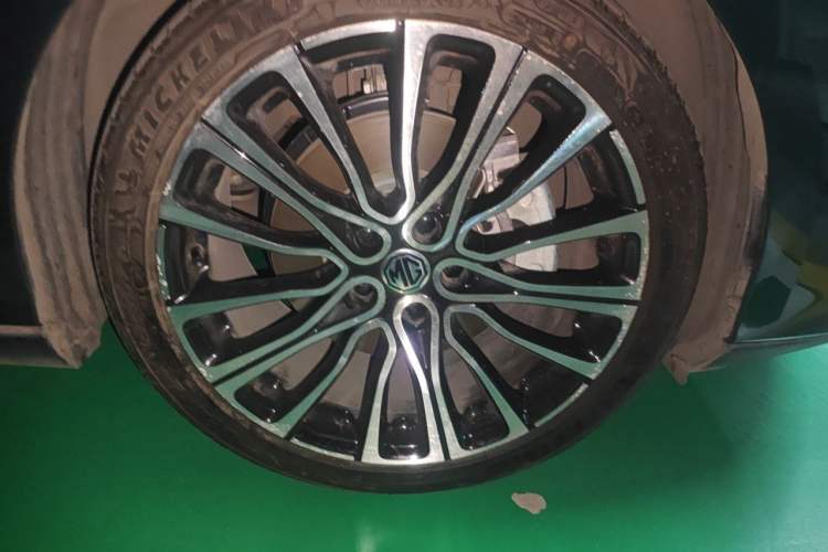 Used MG 7 2023 2.0T Automatic Hunter Luxury Edition Right Front Wheel Hub