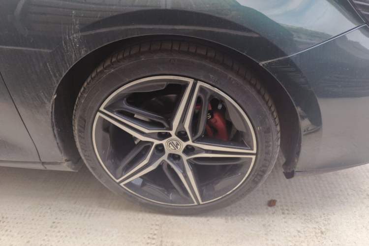 Used MG 7 2023 2.0T Automatic Trophy+ Ignition Glory Edition Right Front Wheel Hub